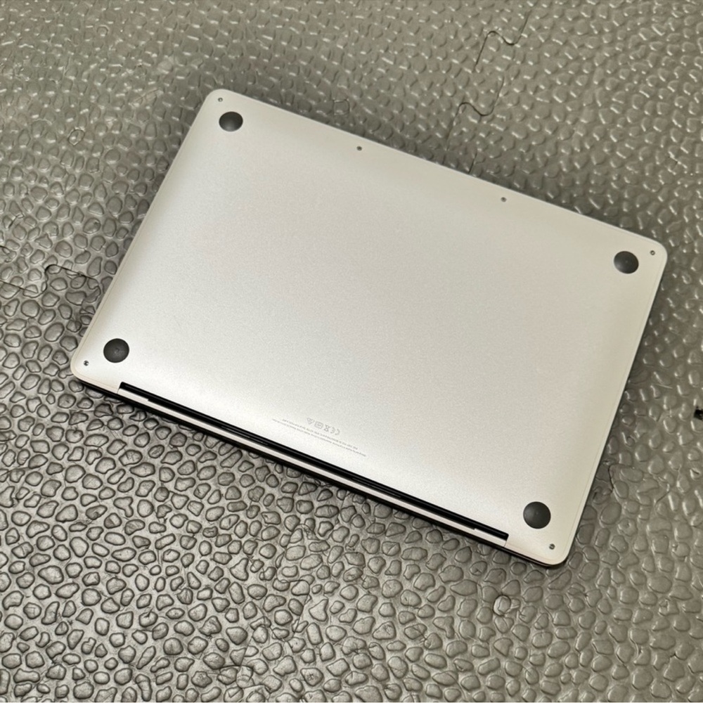 MacBook Pro 13 inch laptop. In GREAT shape. No scratches, works great! - Picture 3 of 14
